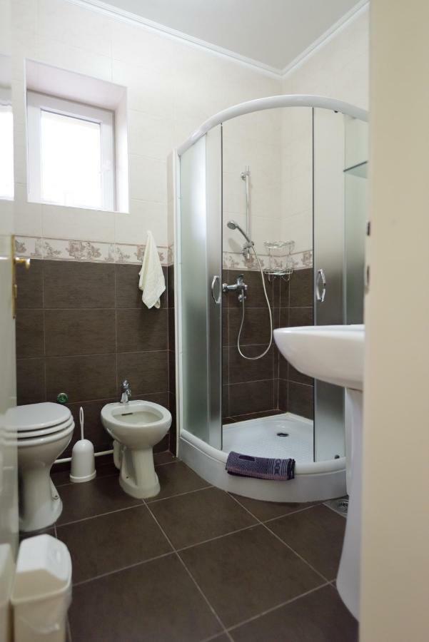 Apartman Vila Milica Kikinda 外观 照片