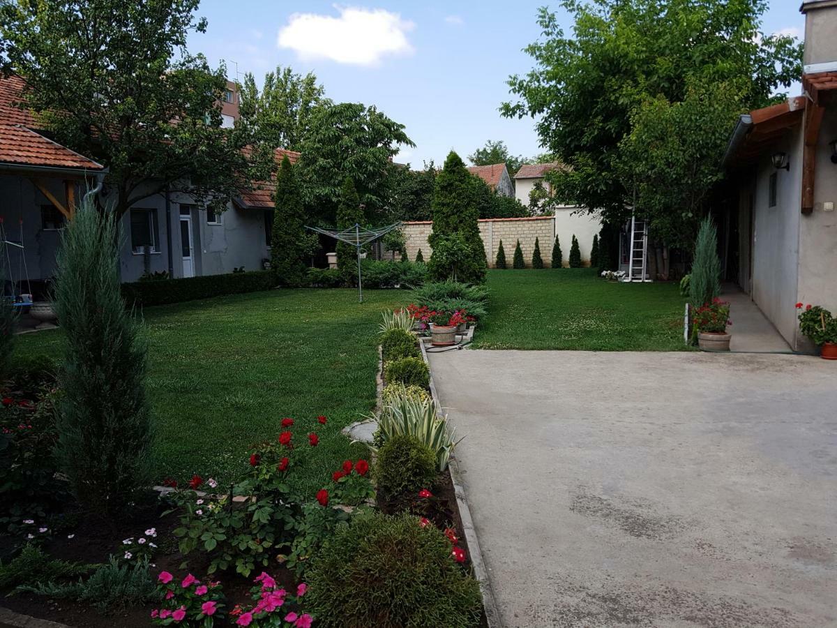 Apartman Vila Milica Kikinda 外观 照片